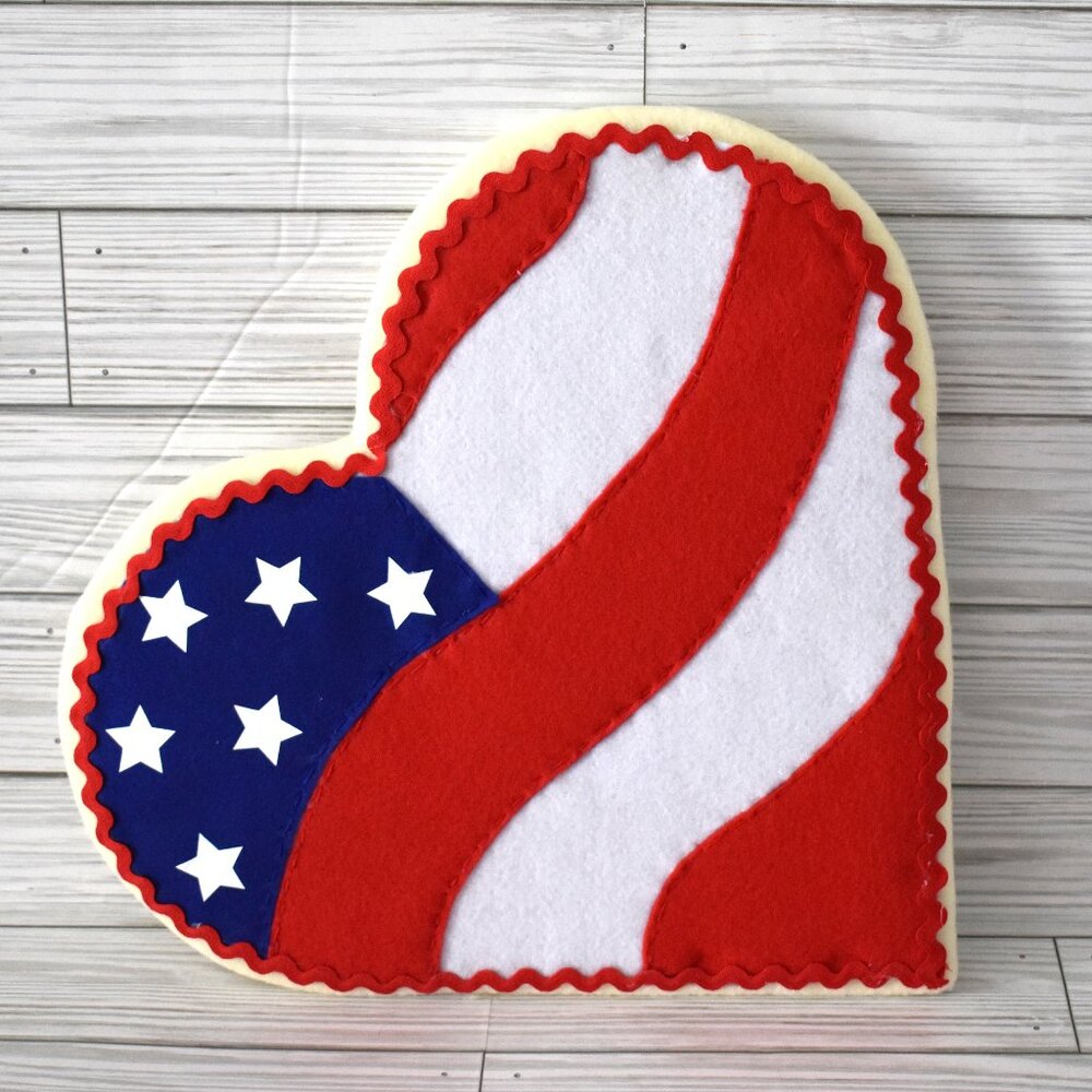 Patriotic Heart sugar cookie/ wreath attachment/ home decor